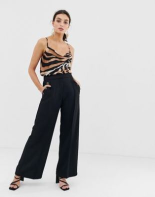 River Island Pantalon large avec détails boutonnés