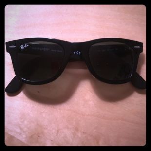 Ray-Ban Wayfarer Black Sunglasses