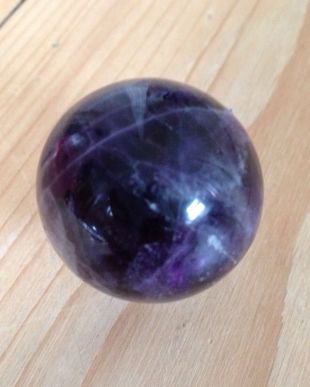 boule de cristal pierre précieuse
