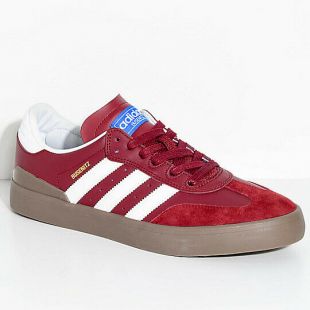 Romper Romance adolescente The pair of sneakers Adidas red worn by Renton (Ewan McGregor) in  Trainspotting | Spotern