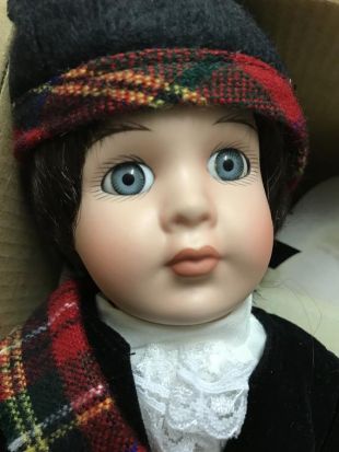 POUPÉE DE MODE Epoque 1900, Tète, Buste En Porcelaine Et Corps En Peau EUR 50,00 - FR