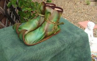 Artisan fait fée chaussures Renaissance bottes Woodlands Faerie personnalisé chaussures en cuir à la main par Debbie cuir