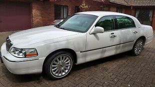 American Lincoln Towncar 22,500 miles Classic Wedding Car collectors.rare  | eBay