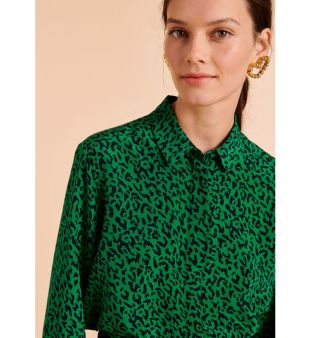 Chemise Timea verte en soie imprimé mini léopard ..