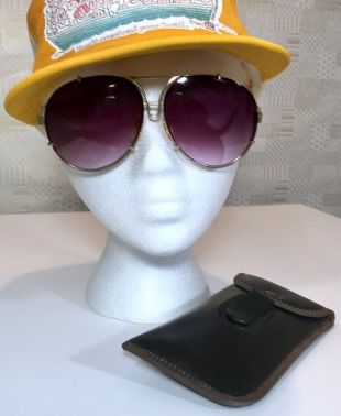 Lunettes de soleil aviateur en laiton VTG 70's/80, teinte pourpre surdimensionnée, étui de transport en cuir, étui à pinces de ceinture, cadres en or, fabriqués à Taiwan