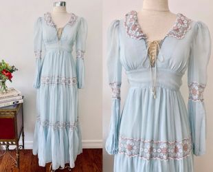 DressingVintage - 1970 Blue Gunne Sax Maxi Dress With Lace Up Front ...