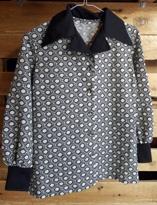 Femmes vintage 1970 ' s noir & blanc motif géométrique psychédélique Shirt--taille 10--* Made in Japon * - qualité mode rétro -