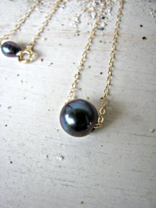 Black Pearl Pendant