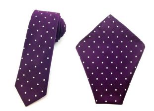 Des hommes cravate + poche carré violet à pois blancs 6 CM cravate mouchoirs Combo. Garçons d’honneur assorties liens mouchoir Violet ensemble. Combo de mariage
