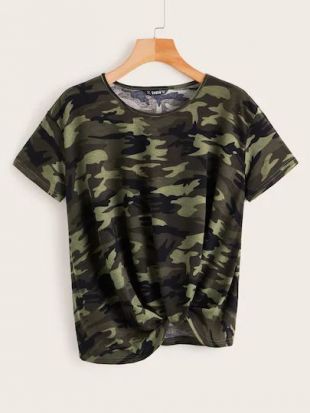 T-shirt à imprimé camouflage