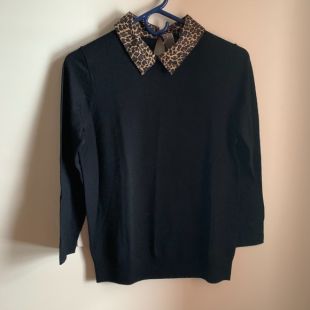 Tippi sweater outlet with leopard collar