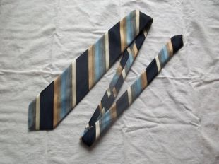 Usure masculine de Vintage • Mens Weller par Damon bleu rayure rayé or rayures cravate | Col cravate accessoires gentleman Gentlemen | Usa