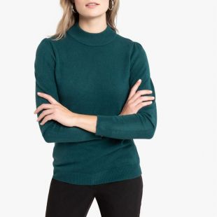 Pull col montant, toucher cachemire