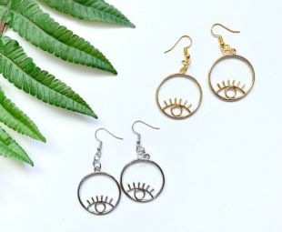 Non-donc-mauvais oeil boucles d’oreilles, Boho minimaliste, Picasso Face Motif, Artsy cerceaux, All-Seeing Eye, symbole occulte, troisième oeil, symbole de chance, abstrait