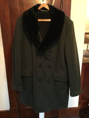 Double boutonnage noir vert gris lourd manteau sophistiqué, chaud climatiques hommes vintage, manteau avec col en fausse fourrure noire (A701)