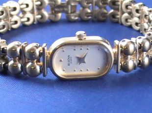 Montre Vintage Femme Bulova Plaquée Or - Cadran Doré Analogique - Occasion Authentique