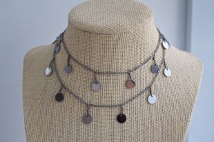 Disc-y Business Gunmetal Choker - France Coin Choker - France Choker de pièces d'or (Gold Coin Choker) Dangle Chain Choker - France Dangle Coin Choker - France Choker Chaîne d'Or Choker d'or