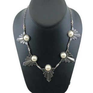 Pididdly Links Art Déco Style Necklace Gun Metal Silver - Faux Pearl, 1920s Reproduction Bib Necklace, Vintage Jewelry for Women