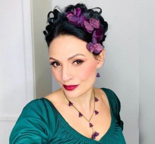 des années 1930 de style Floral collier foncé violet Indigo pendentifs Noir Antique pin-up Rockabilly Vintage bijoux Reproduction reconstitution victorienne