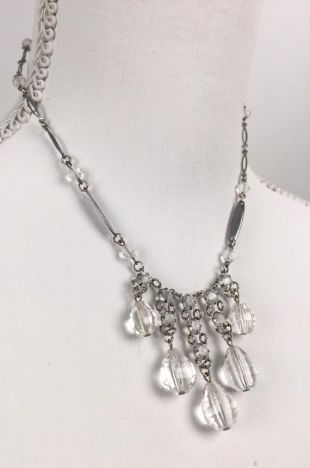 années 1930 Collier perles de verre à facettes et diamanté vintage
