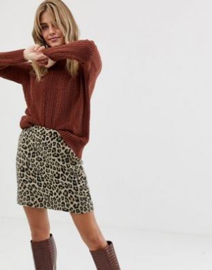 Sweater with frill neck in rust
