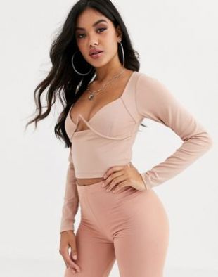 Top ajusté à découpé style bustier