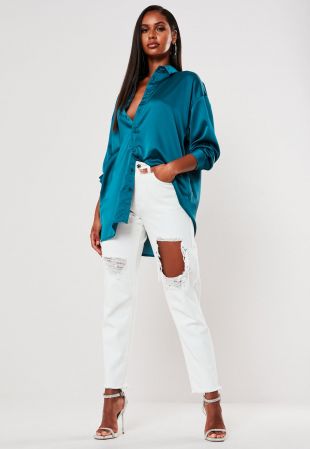 chemise en satin bleu sarcelle oversize