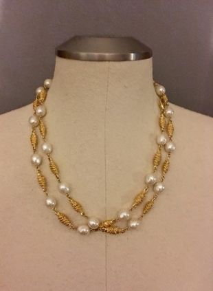Collier baroque de mode de perle et d'or