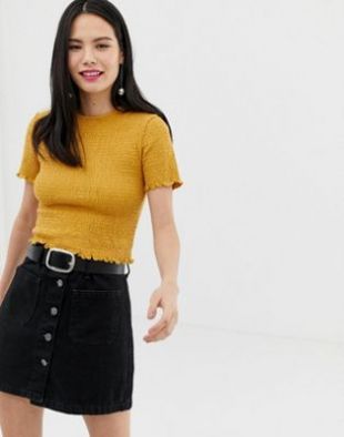 Shirred fitted t-shirt with short sleeve