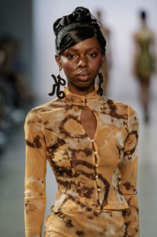 Mesh Print Pearl Top