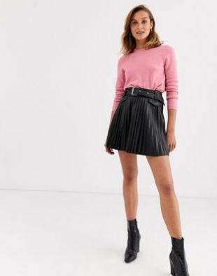 River Island - Mini-jupe plissée en similicuir - Noir | ASOS