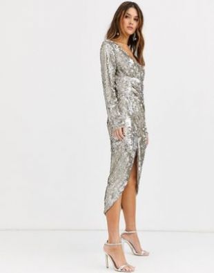 TFNC - Robe mi-longue cache-cœur à manches longues avec sequins et avant drapé - Argenté et doré | ASOS