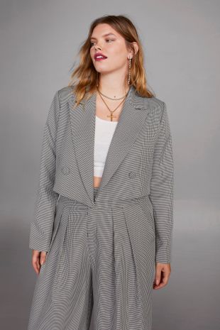 Cara Delevingne - Grande taille - Blazer à motifs pied-de-poule Woman’s World | Shop Clothes at Nasty Gal!