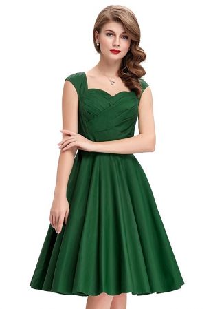 Emerald dress worn by Mia (Emma Stone) in La La Land | Spotern Emerald dress worn by Mia (Emma Stone) in La La Land | Spotern