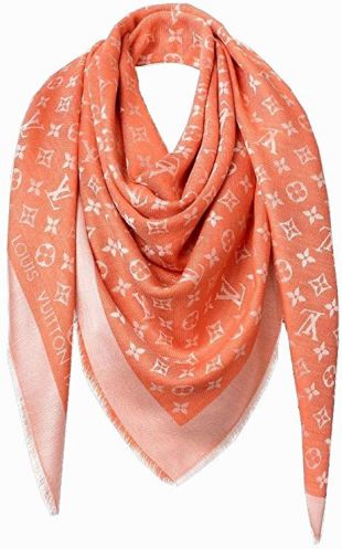 Scarf monogram pink Louis Vuitton LV reach by the rapper Zola on the  account Instagram of @binkszola