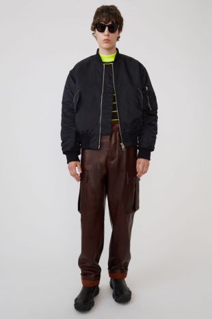 Makio Black