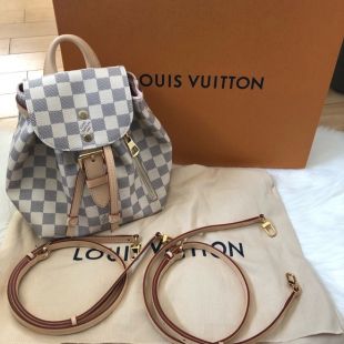 Liuis Vuitton Grey Backpack of Danielle French on the Instagram account  @itsdaniellesjourney