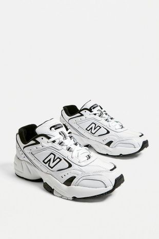 452 Black & White Trainers