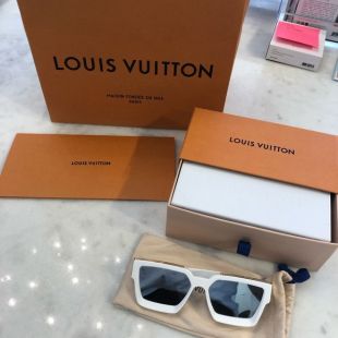 Louis Vuitton - White 1.1 millionaires sunglasses