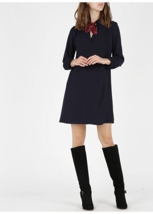 ROBE COURTE COL FOULARD IMPRIMÉ  BLEU NUIT