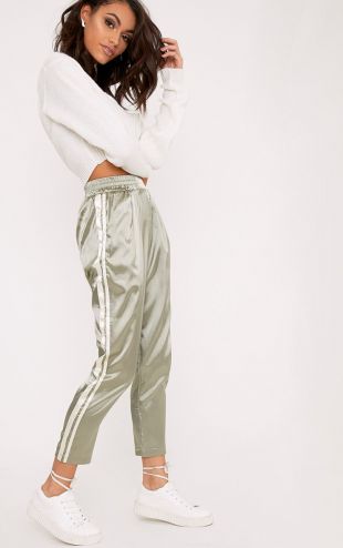 prettylittlething - Shannon Sage Green Satin Side Stripe Boxer Joggers