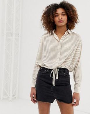 Chemise douce à rayures avec manches longues et liens à la taille