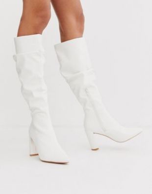Boohoo - Exclusivité - Bottes hauteur genou à talon carré - Blanc | ASOS