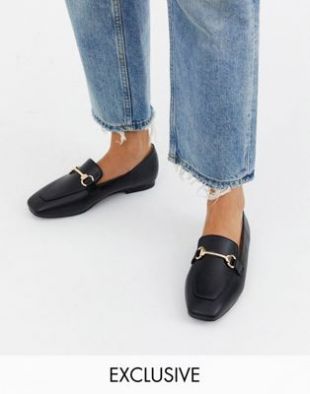 Exclusivité RAID - Harmoni - Mocassins avec bout carré et mors doré - Noir | ASOS