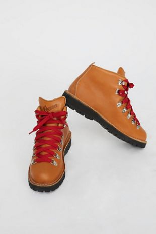 Cascade Mountain Hiker Boot