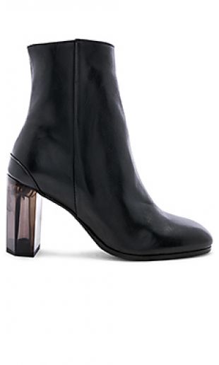 Black Boot
