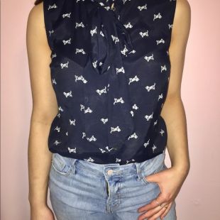 Tommy Hilfiger dog print sleeveless blouse