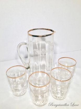 Pichet gravé avec 4 verres - Bordures d'or - Couronnes, Arcs, Swags 5-Piece Set