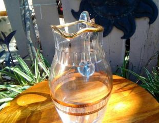 La dépression Bohème Vintage époque garniture/bande d’or, pichet/carafe en verre gravé, coupe, verrerie, boisson