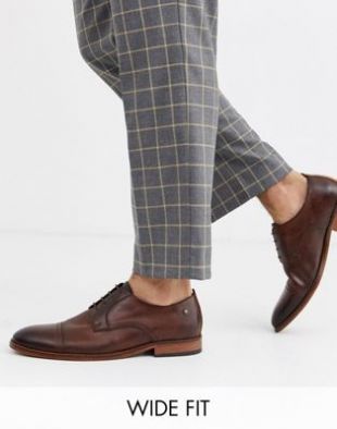 Base London - Trailer - Chaussures pointure large à bout renforcé - Marron délavé | ASOS